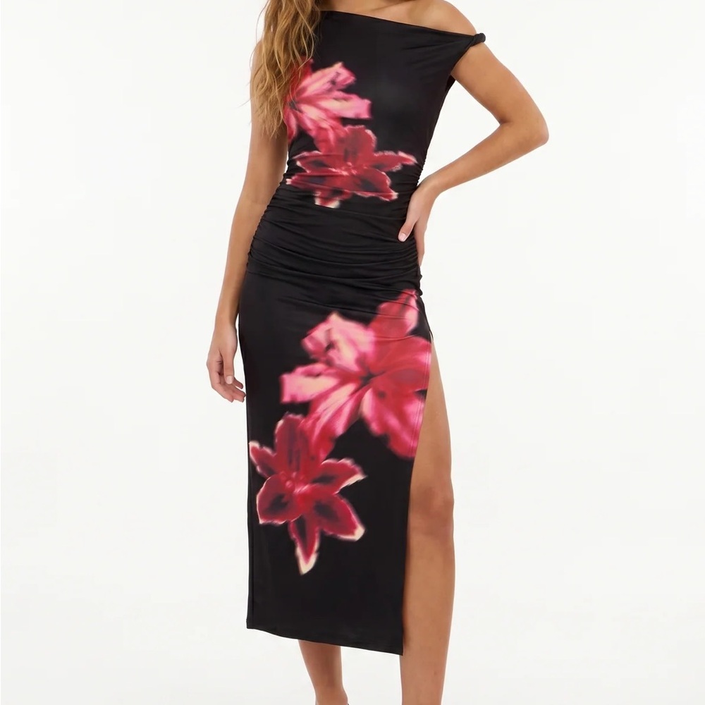 Floral Print Off-Shoulder Midi Dress